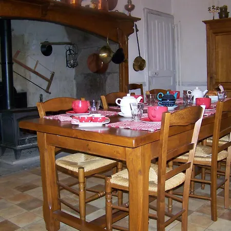 D'hotes Du Domaine De Serre Bed & Breakfast