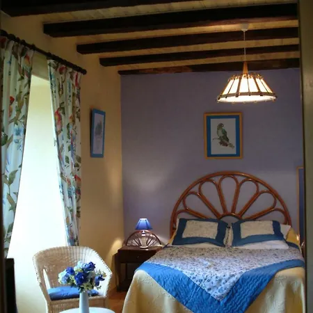 Bed & Breakfast D'hotes Du Domaine De Serre Anglards-de-Salers